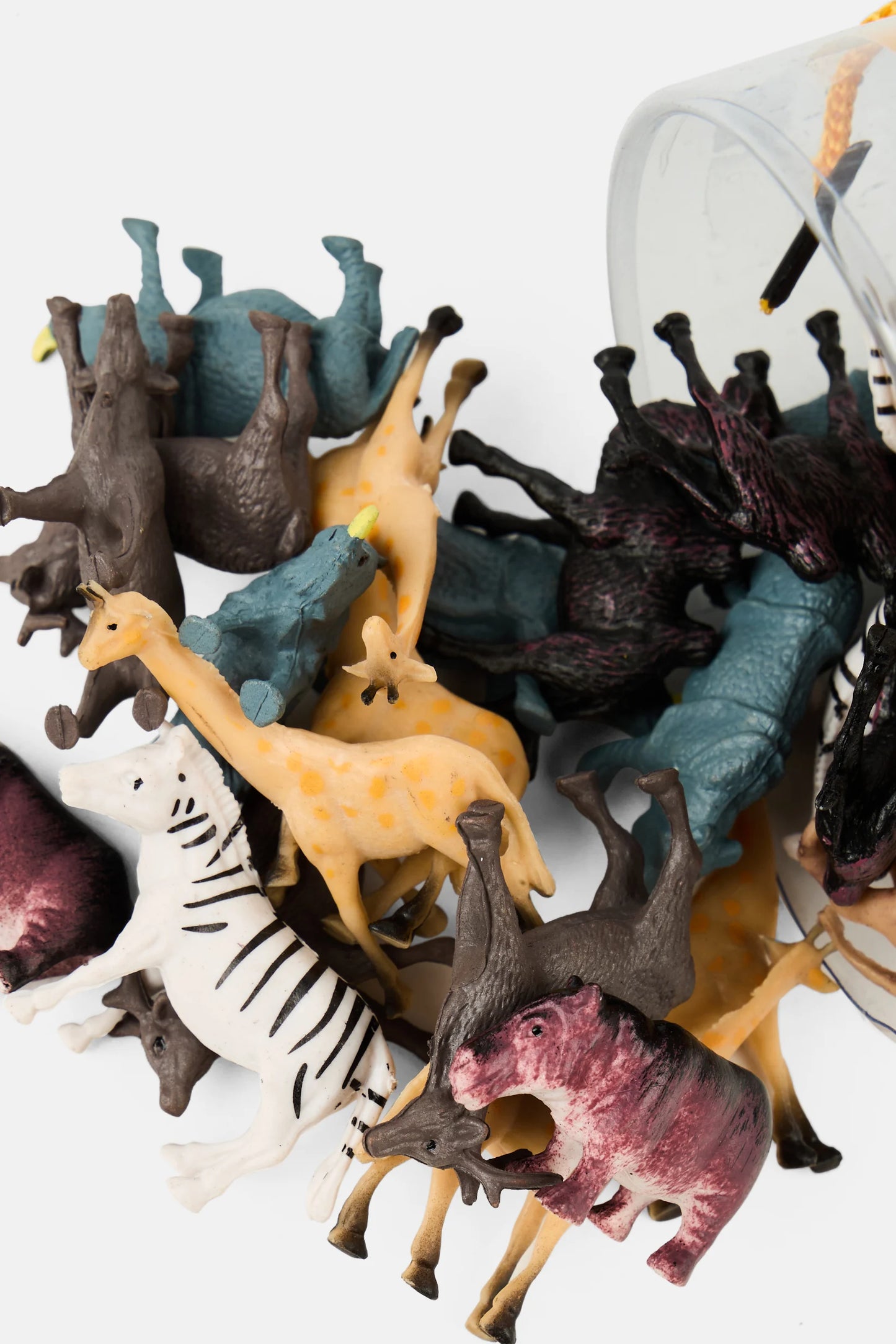 60 Pieces Adventure Wild Animals Set