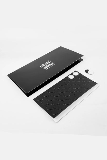 Black And White Reversi Game